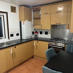  Apartment Cosy 2 Bedroom Flat
