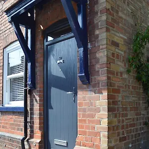 Dragonfly Holiday home Beverley